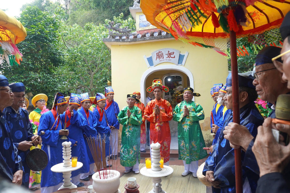 Trang nghiêm nghi lễ tại Lễ hội Quán Thế Âm Ngũ Hành Sơn Đà Nẵng