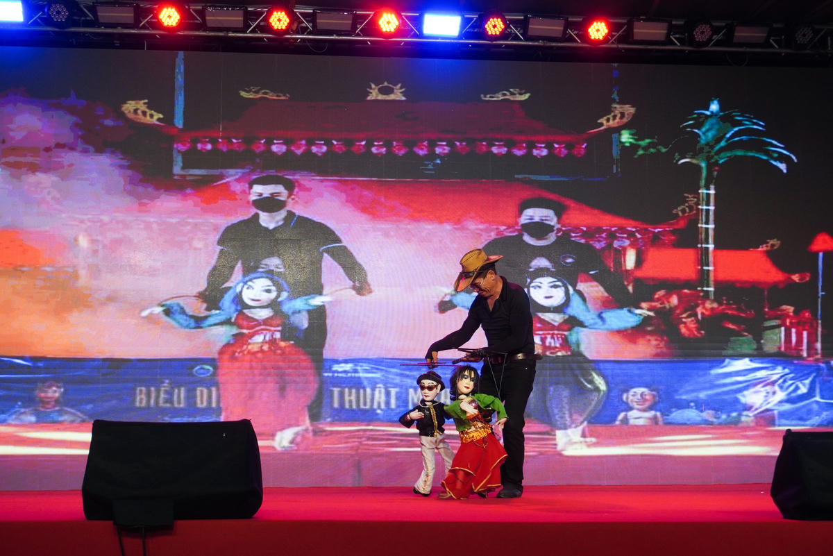 Trang nghiêm nghi lễ tại Lễ hội Quán Thế Âm Ngũ Hành Sơn Đà Nẵng