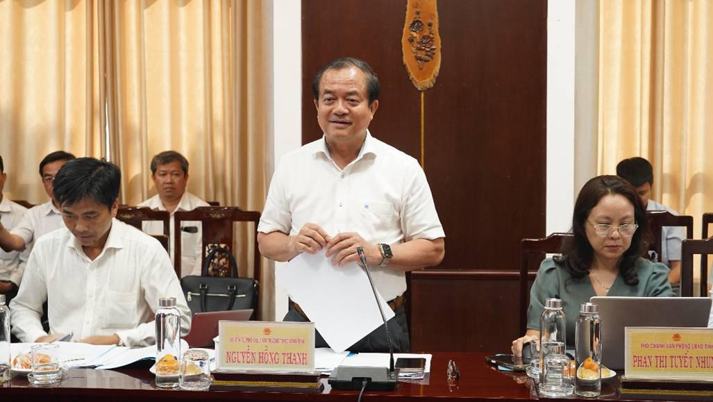 Ông Nguyễn Hồng Thanh - Phó Chủ tịch Thường trực UBND tỉnh Tây Ninh phát biểu tại buổi làm việc với EVN và các đơn vị.