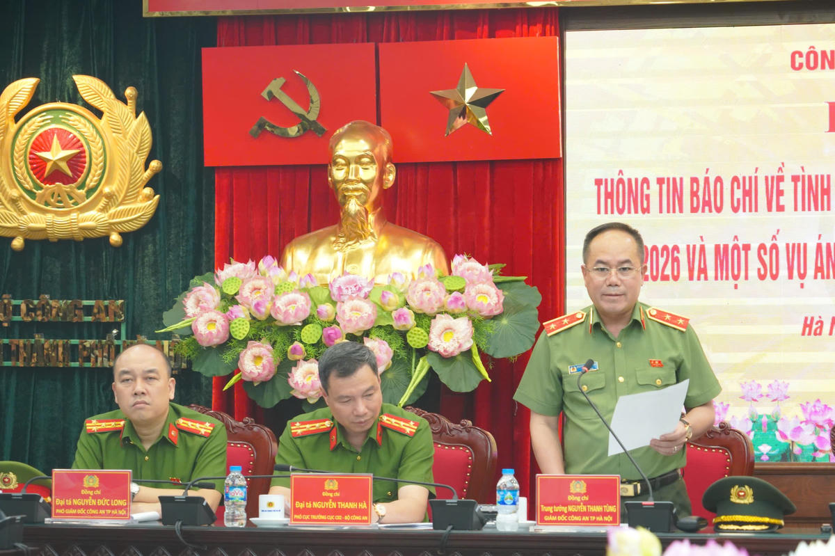 Trung tướng Nguyễn Thanh Tùng - Giám đốc Công an TP Hà Nội phát biểu tại buổi họp báo. Ảnh: Đạt Lê