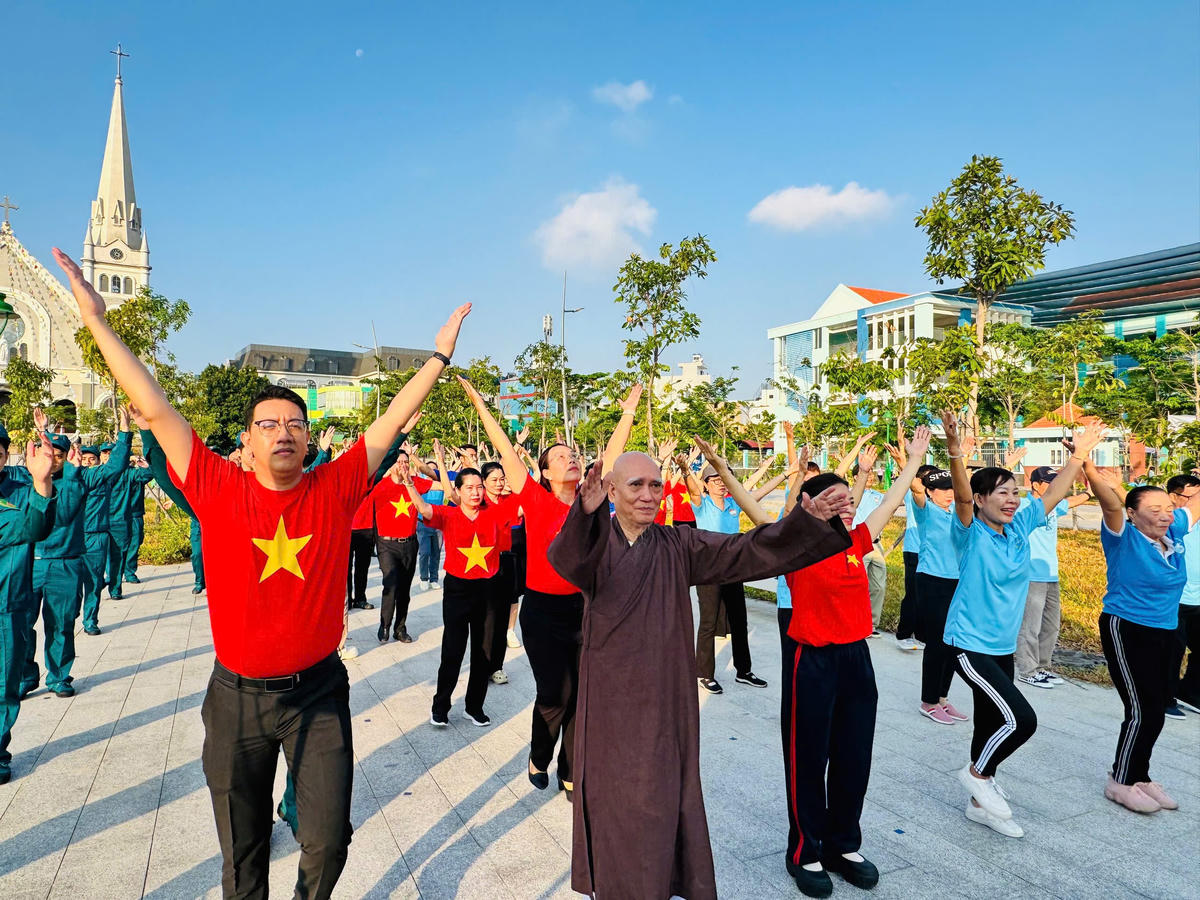 TP Hồ Chí Minh: Thể dục đồng diễn hưởng ứng Ngày sức khoẻ toàn dân năm 2026