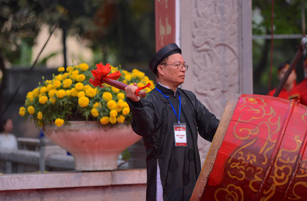 BTC đánh trống khai hội.