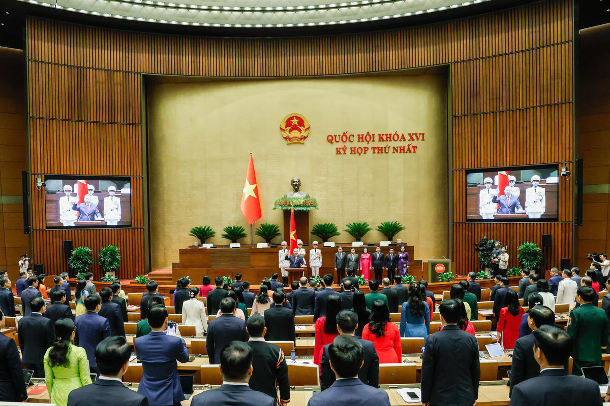Các đại biểu Quốc hội chứng kiến nghi thức tuyên thệ của Tổng Bí thư, Chủ tịch nước Tô Lâm. Ảnh: Quang Vinh