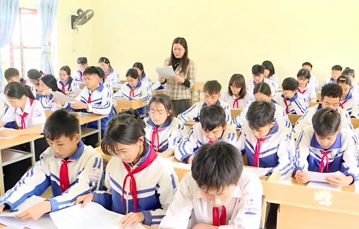 Học sinh lớp 9 Hải Phòng đang tăng tốc ôn tập, chuẩn bị hành trang tốt nhất cho kỳ thi vào lớp 10. Ảnh: LA.&nbsp;