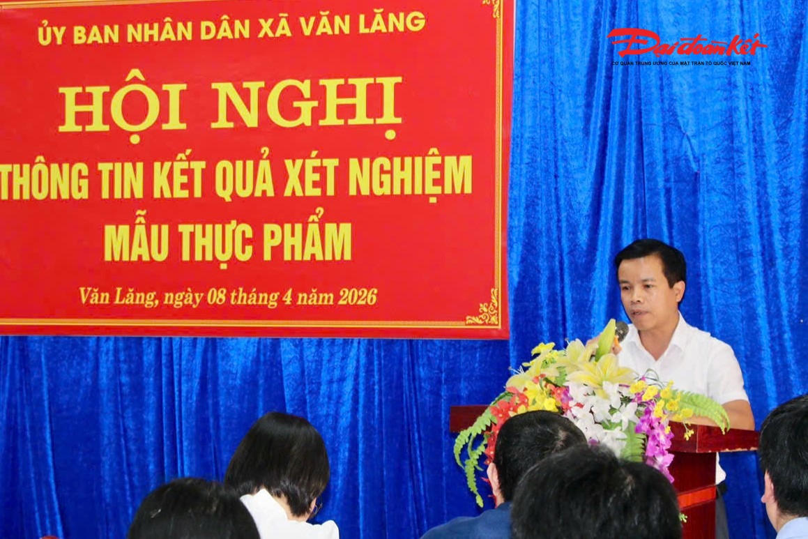 Ông Hà Quang Trọng, Chủ tịch UBND xã Văn Lăng phát biểu tại buổi công bố. Ảnh: Nguyễn Toán.