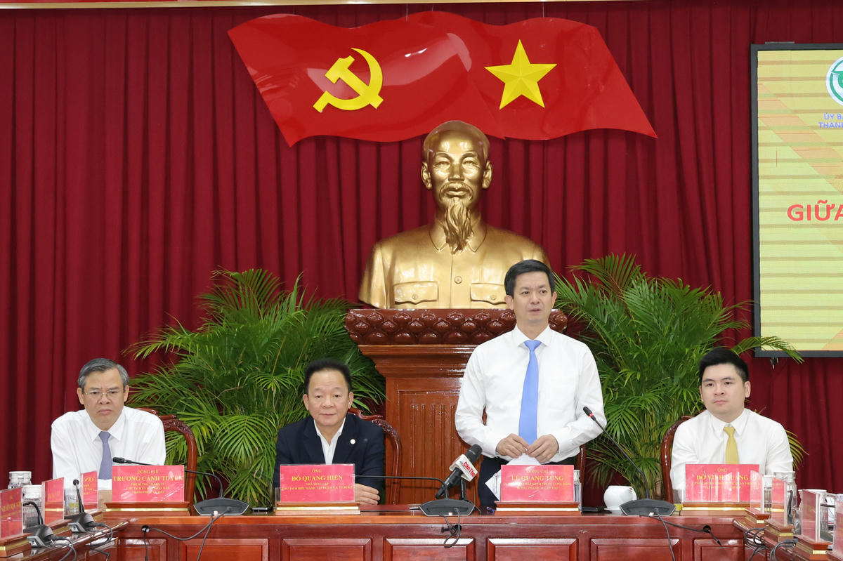 Bí thư Thành ủy Cần Thơ Lê Quang Tùng cho rằng những đề xuất của Tập đoàn T&T có tính khả thi cao, đề nghị các cơ quan liên quan của thành phố tạo điều kiện cho nhà đầu tư triển khai nhanh các dự án