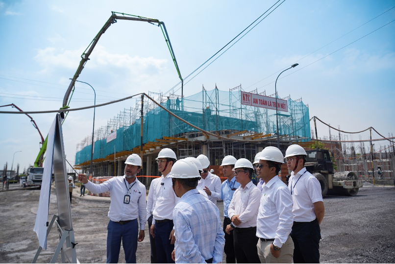Ban Lãnh đạo Tập đoàn Novaland kiểm tra tiến độ dự án Aqua City.