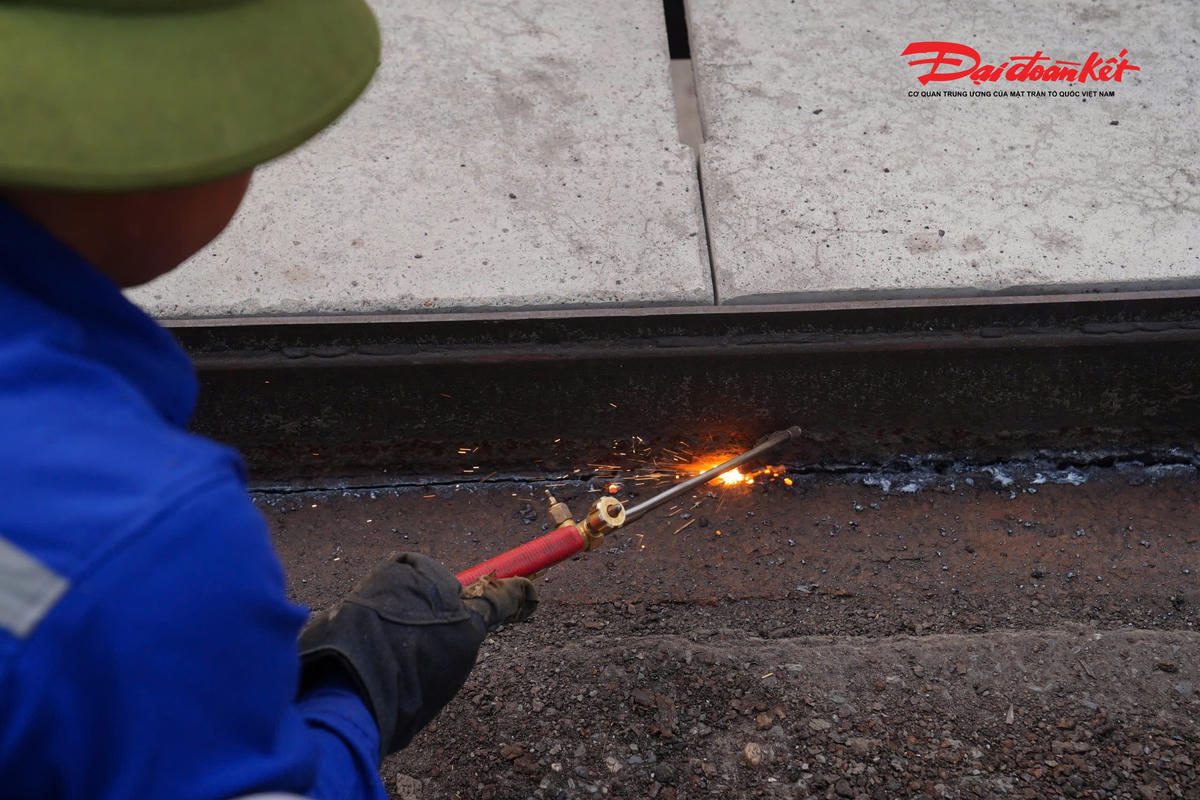 Công trường cầu Long Biên: Chạy nước rút hồi sinh biểu tượng trăm năm