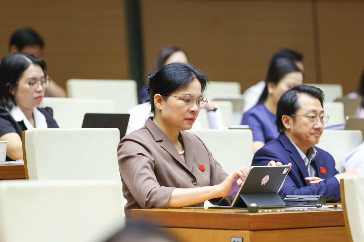 Các đại biểu Quốc hội dự phiên họp ngày 9/4. Ảnh: Quang Vinh