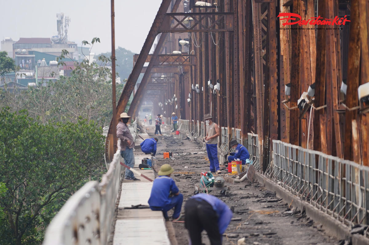 Công trường cầu Long Biên: Chạy nước rút hồi sinh biểu tượng trăm năm