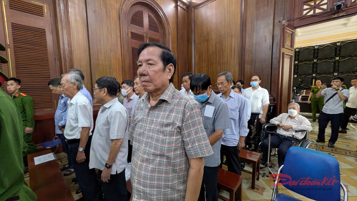 Cựu Quyền Chủ tịch Tập đoàn cao su lĩnh án 14 năm tù do liên quan vụ 'đất vàng' Bến Vân Đồn