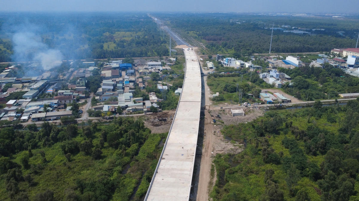 Hiện trạng đường Vành đai 3 TP Hồ Chí Minh ở khu vực phía Tây với chiều dài 32,6km ở thời gian đầu tháng 4/2026. Ảnh: Đ.Xá.