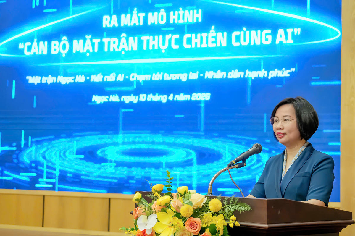 Chủ tịch Ủy ban MTTQ Việt Nam thành phố Hà Nội Bùi Huyền Mai phát biểu tại chương trình. Ảnh: PV
