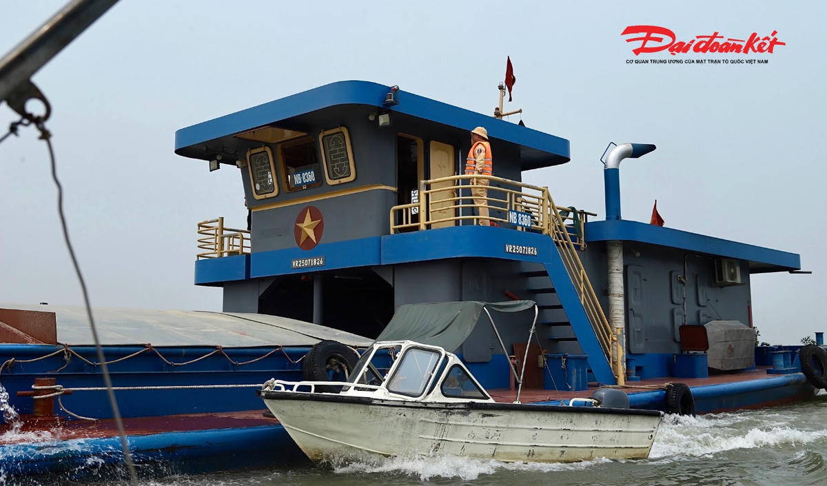 Trong quý I, lực lượng chức năng đã xử lý 338 trường hợp vi phạm trong lĩnh vực giao thông đường thủy, xử phạt tổng số tiền 1,142 tỷ đồng; trong đó có 198 trường hợp phương tiện chở hàng vượt quá vạch dấu mớn nước an toàn.