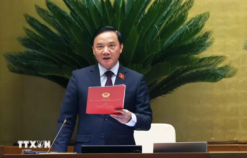 Phó Chủ tịch Quốc Nguyễn Khắc Định điều hành phiên họp. (Ảnh: Văn Điệp/TTXVN).