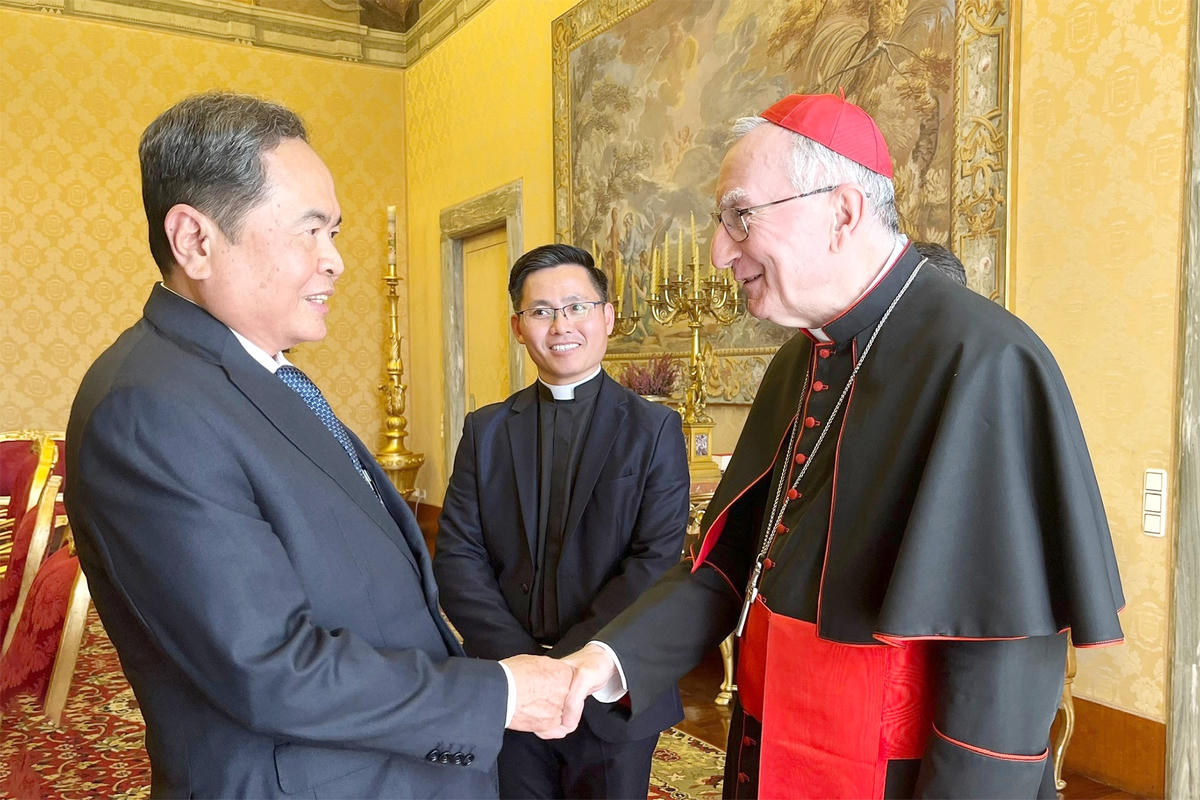 Chủ tịch Quốc hội Trần Thanh Mẫn hội kiến Thủ tướng Tòa thánh Vatican Pietro Parolin