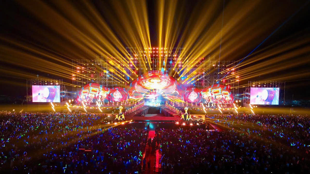 Hàng vạn người hòa mình trong 'Thanh âm kỷ nguyên mới'