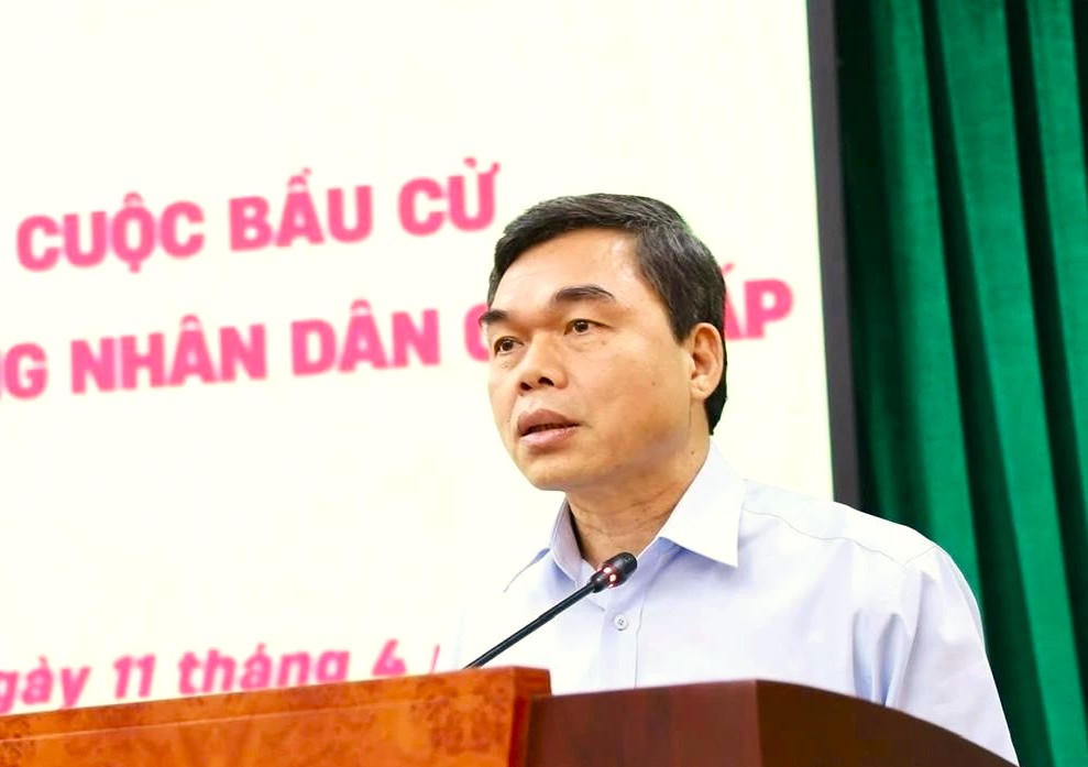 Ông Ma Thế Hồng, Phó Bí thư Tỉnh ủy, Chủ tịch Ủy ban MTTQ Việt Nam tỉnh Tuyên Quang phát biểu tại hội nghị.