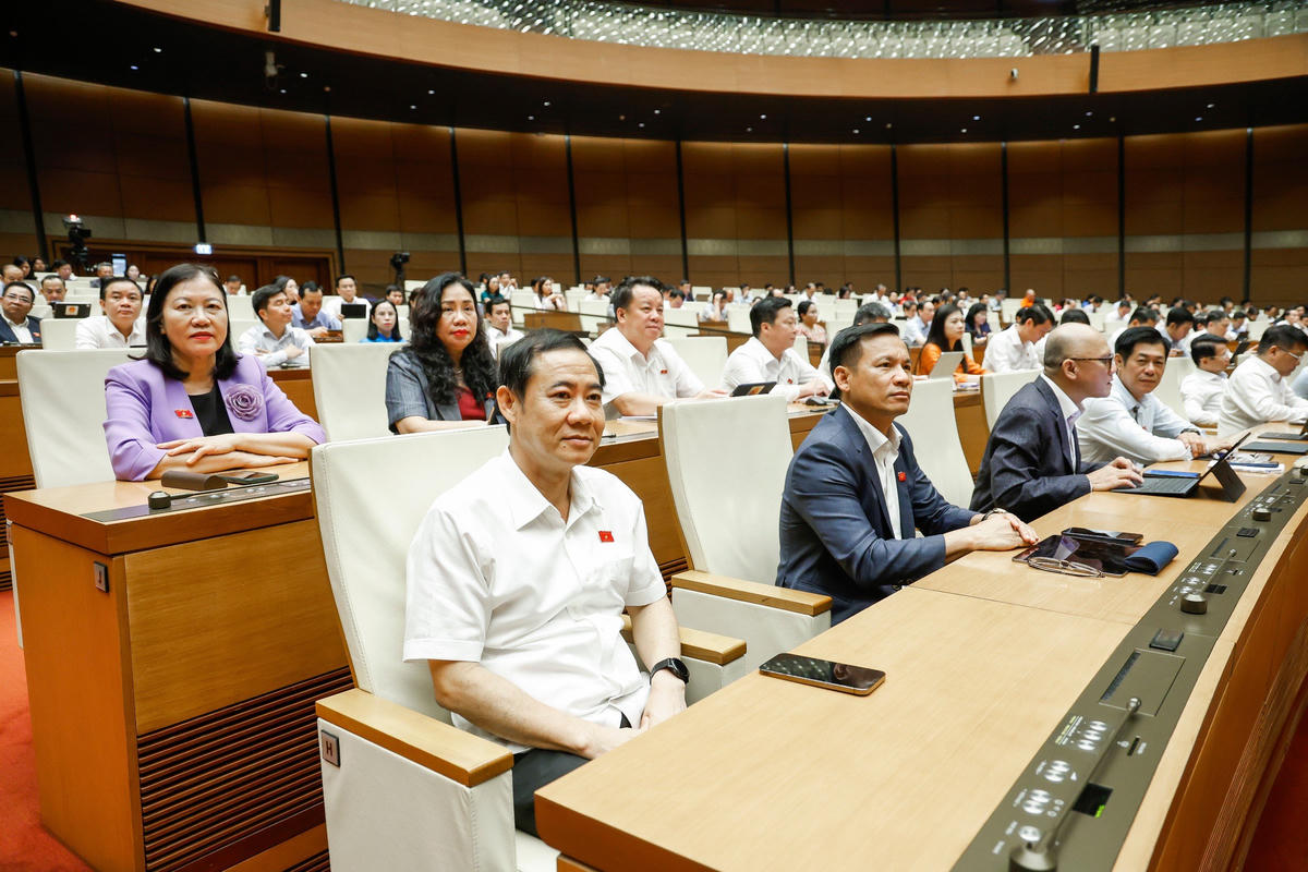 Các đại biểu tham dự phiên thảo luận chiều 11/4