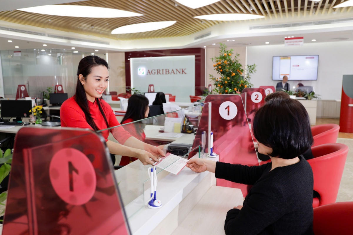 Agribank giảm lãi suất, phát huy vai trò chủ lực trong thực hiện chủ trương của NHNN hỗ trợ tăng trưởng kinh tế.