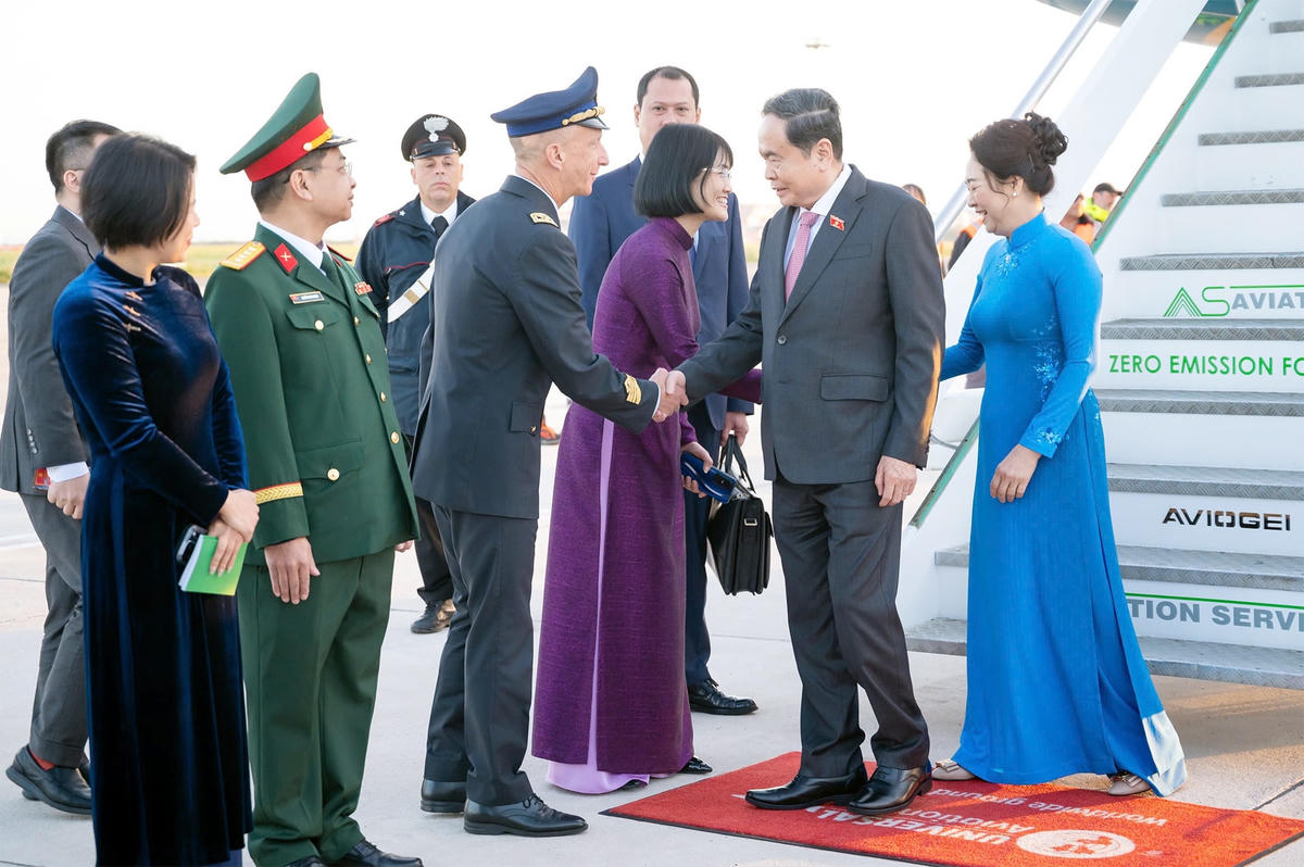 Chủ tịch Quốc hội Trần Thanh Mẫn và Phu nhân đến Rome, bắt đầu chuyến thăm chính thức Italia