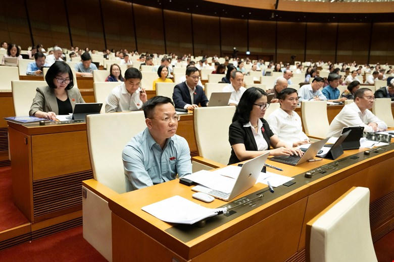 Phải công khai thông tin liên quan đến sự cố môi trường, thiên tai, thảm hoạ và sức khỏe cộng đồng trong 24 giờ 