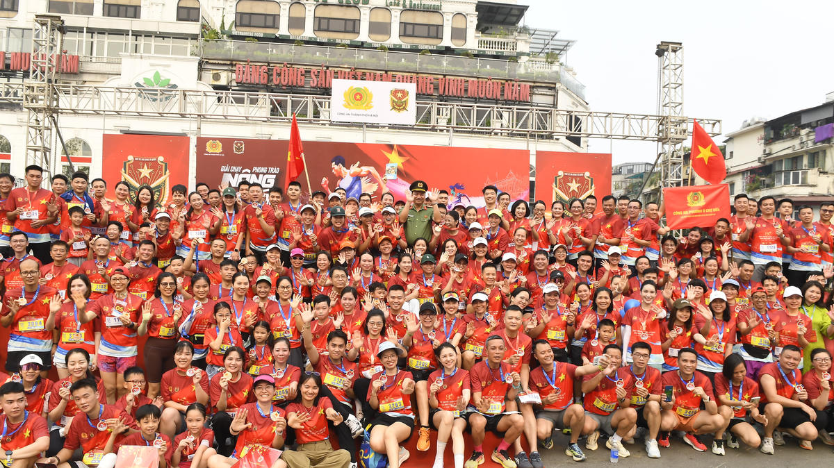 Giải chạy phong trào “Nâng bước trí tuệ lần thứ III - Năm 2026” chào mừng ngày truyền thống lực lượng Tham mưu Công an Nhân dân.