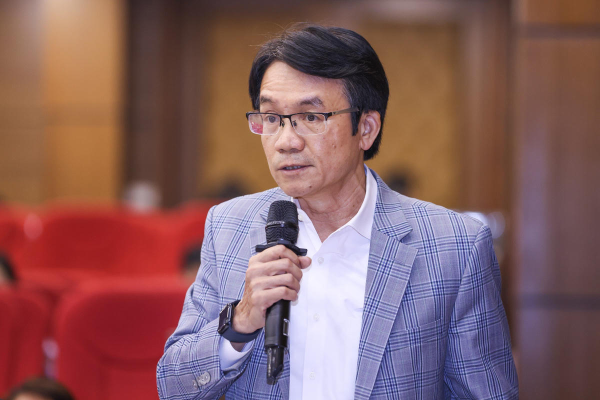 Ông Trần Việt Anh - Ủy viên Đoàn Chủ tịch UBTƯ MTTQ Việt Nam phát biểu tại Hội nghị. Ảnh: Quang Vinh.