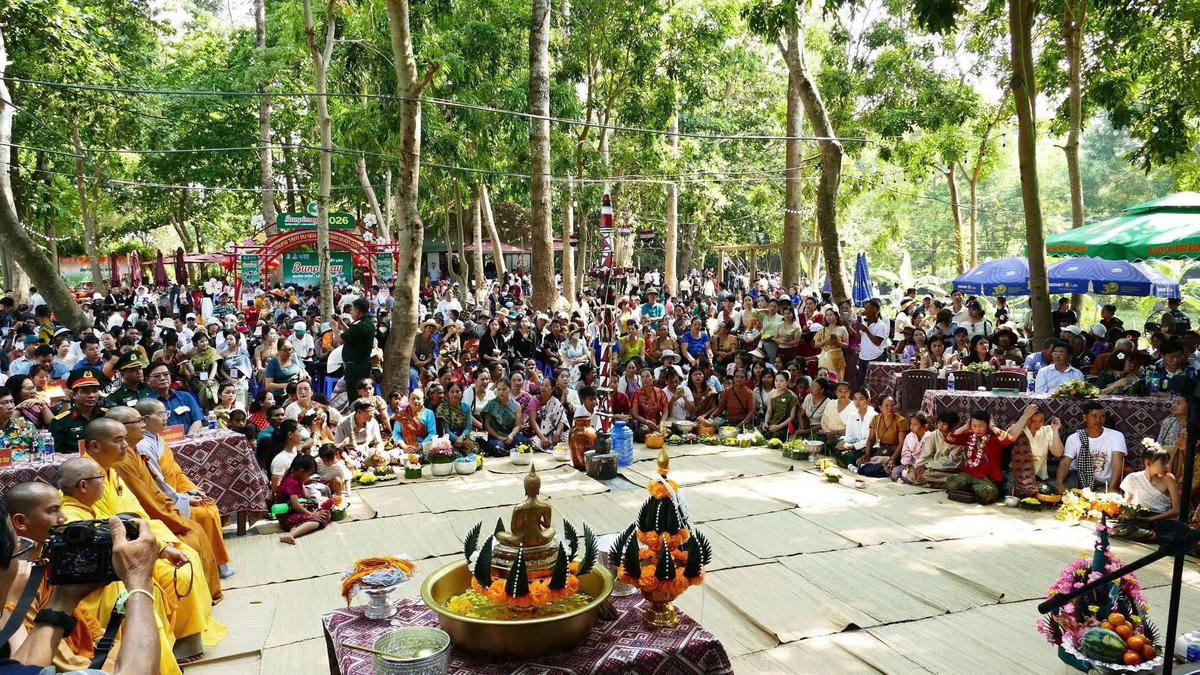 Ngày hội Bunpimay Phật lịch 2569 – năm 2026. Sự kiện thu hút đông đảo đại biểu, nhân dân và du khách, tạo nên một bức tranh sinh động về đời sống văn hóa đa sắc màu nơi vùng biên viễn.