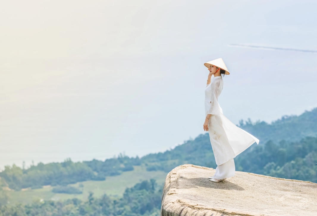 Hoa hậu Việt Nam 2022 Thanh Thủy chia sẻ trải nghiệm đèo Hải Vân – thiên hạ đệ nhất hùng quan.