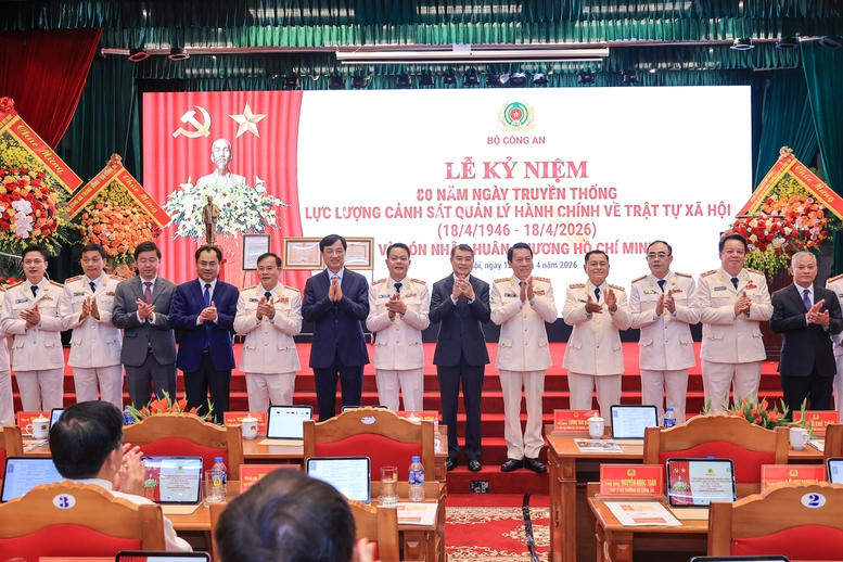 Thủ tướng: Chuyển đổi tư duy quản trị quốc gia hiện đại, lấy hiệu quả phục vụ làm thước đo cao nhất- Ảnh 7.