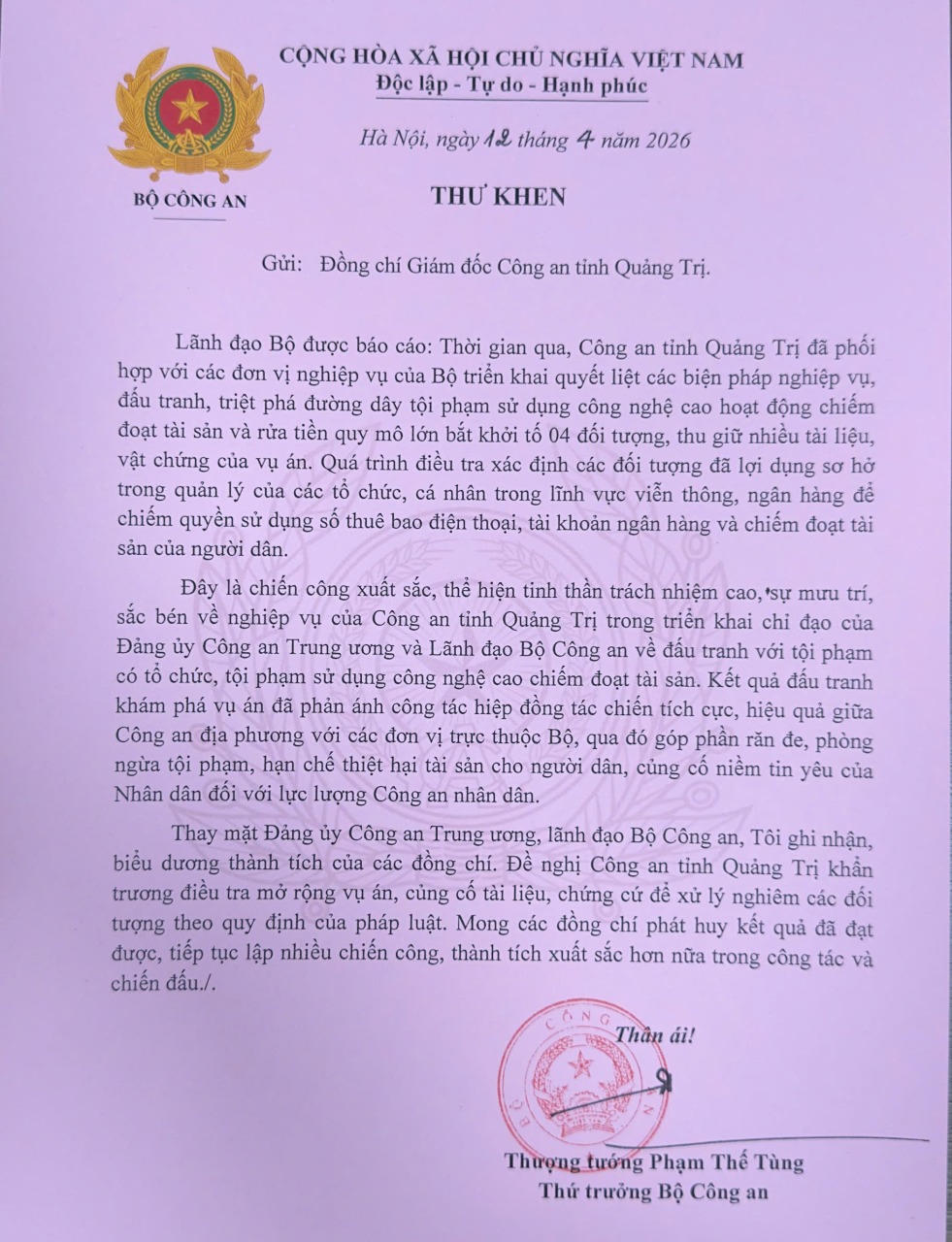 Thượng tướng Phạm Thế Tùng, Thứ trưởng Bộ Công an đã có thư khen Công an tỉnh Quảng Trị trong đấu tranh, triệt phá đường dây tội phạm nói trên. Ảnh: CAQT.