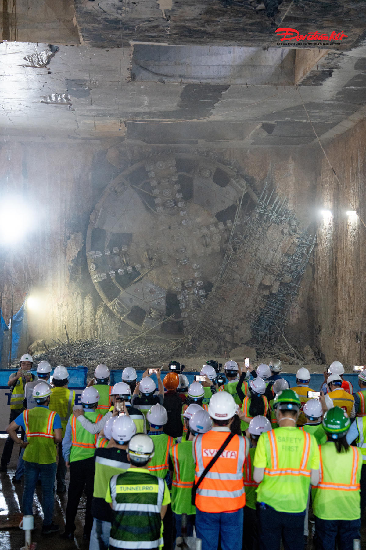 Việc hoàn thành ống hầm thứ hai đã chính thức nối thông toàn bộ tuyến hầm của dự án. Theo Ban Quản lý Đường sắt đô thị Hà Nội, hiện nay, phần ngầm gồm 4km hầm, 4 ga ngầm và 1 giếng thoát hiểm đang được triển khai đồng loạt, đạt khoảng 63% tiến độ; riêng gói thầu CP03 đạt 76,69%.