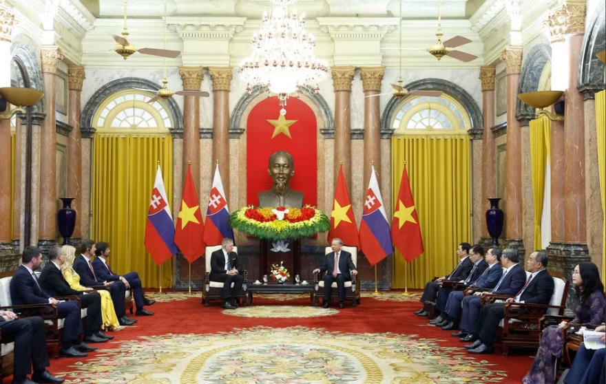 Quang cảnh cuộc tiếp Thủ tướng Slovakia Robert Fico tại Phủ Chủ tịch. Ảnh TTXVN