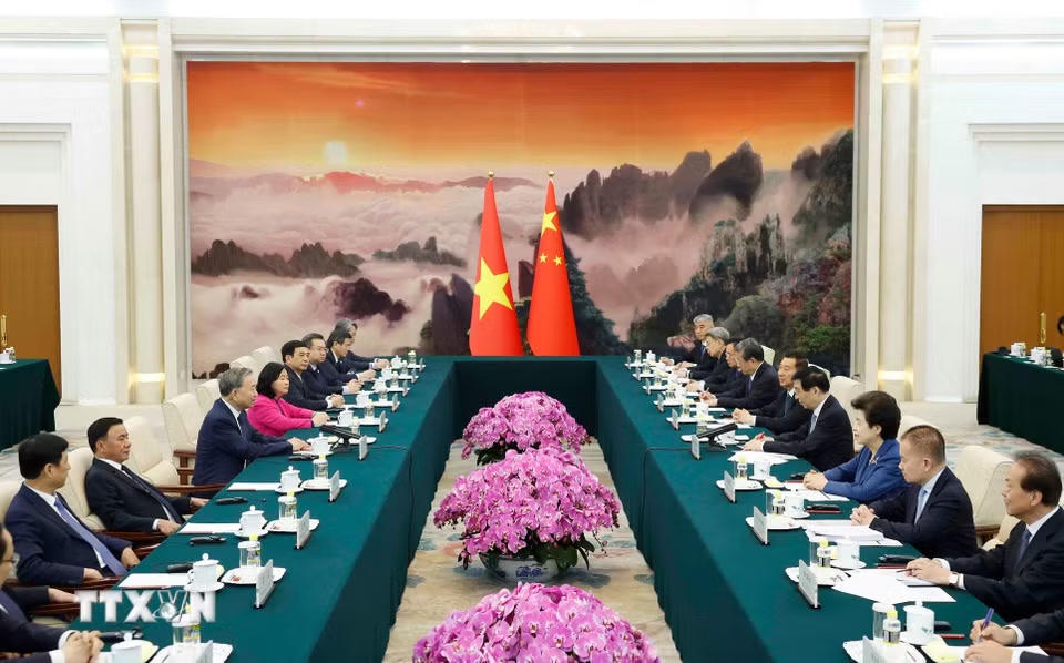 Tổng Bí thư, Chủ tịch nước Tô Lâm hội kiến Chủ tịch Chính hiệp toàn quốc Trung Quốc Vương Hộ Ninh. (Ảnh: Thống Nhất/TTXVN)