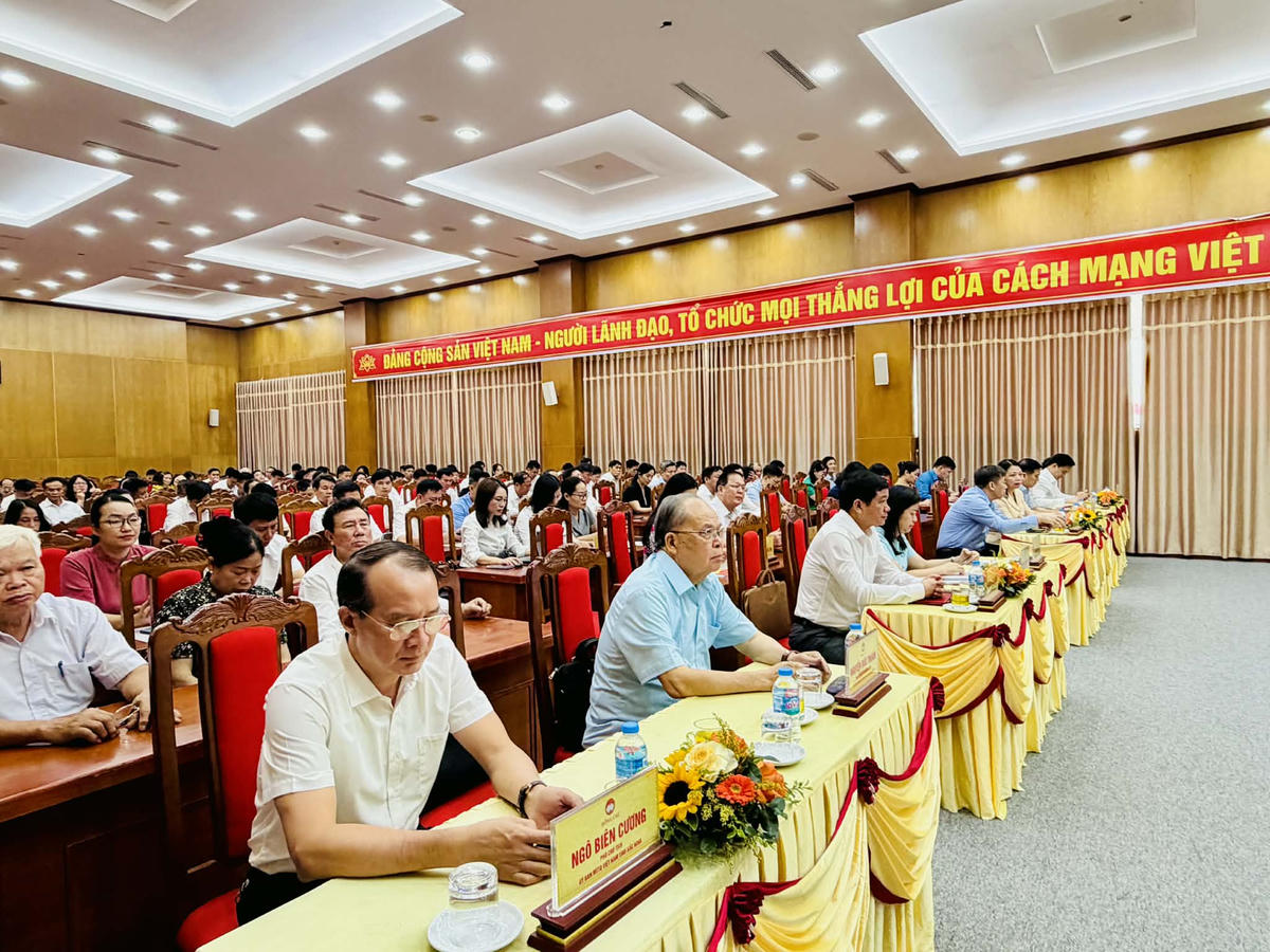 Các đại biểu tham dự hội nghị. Ảnh: T.N