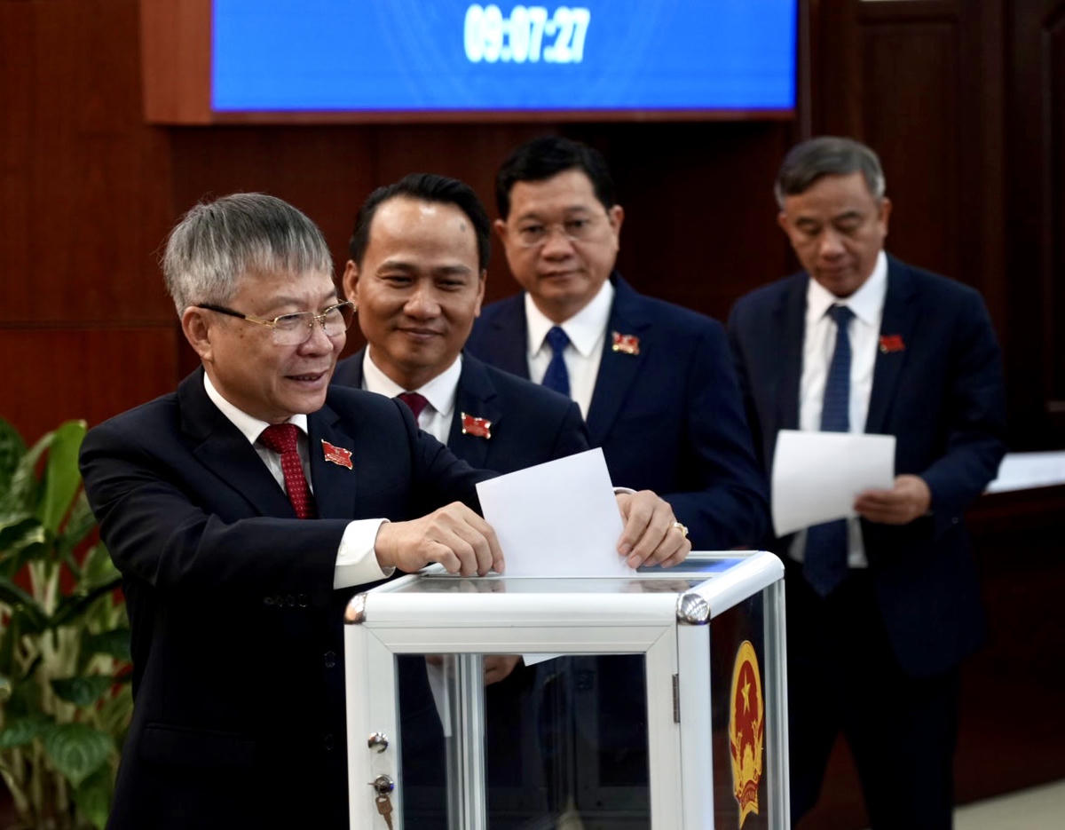 Ông Nguyễn Đức Dũng được bầu làm Chủ tịch HĐND thành phố nhiệm kỳ 2026 - 2031. Ảnh: Nguyễn Tú.