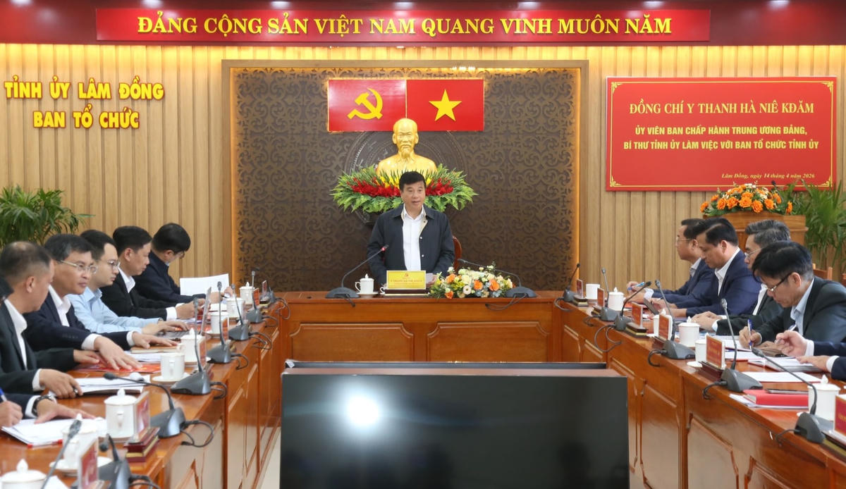 Quang cảnh buổi làm việc.&nbsp;