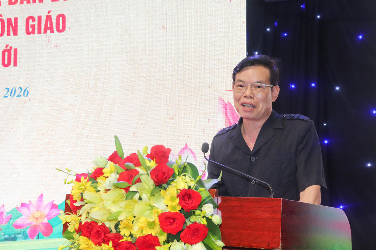 Phó Trưởng ban Tuyên giáo và Dân vận Trung ương Triệu Tài Vinh trình bày quan điểm chỉ đạo trong các văn bản của Ban Bí thư về công tác dân tộc, tôn giáo. Ảnh: Đình Minh