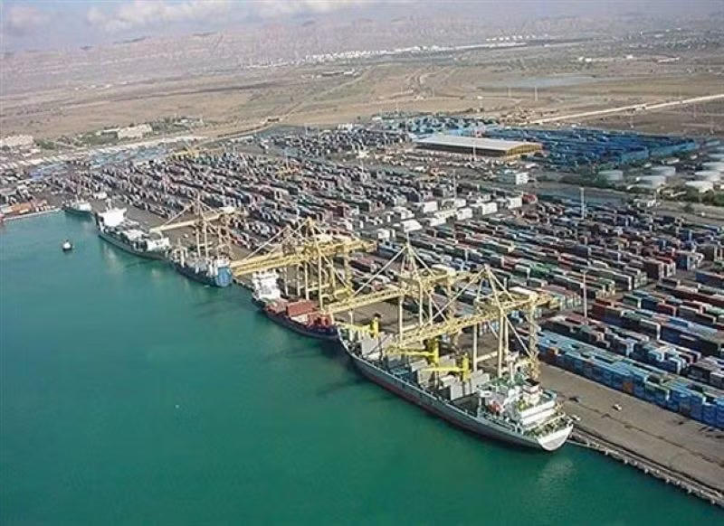 Tàu thuyền neo tại cảng ở thành phố Bandar Lengeh, tỉnh Hormozgan, Iran. (Ảnh: IRNA/TTXVN).