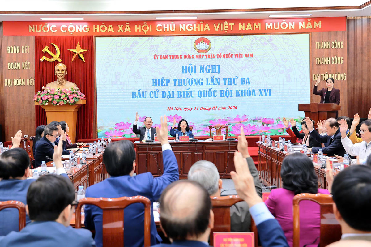 Ngày 11/2/2026, Đoàn Chủ tịch UBTƯ MTTQ Việt Nam tổ chức Hội nghị hiệp thương lần thứ ba để thỏa thuận, lập danh sách những người thuộc các cơ quan, tổ chức, đơn vị ở Trung ương được giới thiệu ứng cử đại biểu Quốc hội khóa XVI.&nbsp;Ảnh: Hoài Nam.