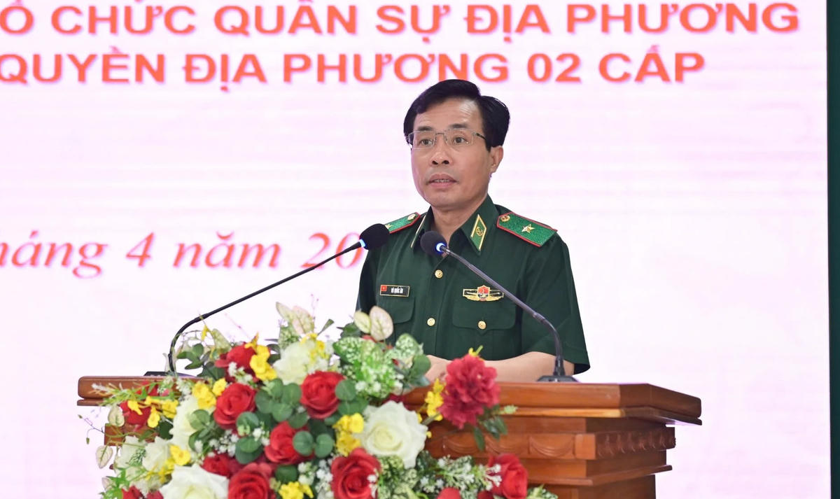 Thiếu tướng Vũ Quốc Ân,  Phó Chính ủy BĐBP Việt Nam, phát biểu tại hội nghị.