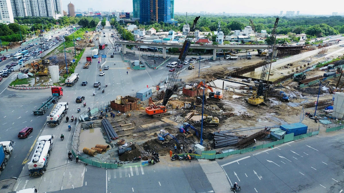 Nút giao thông An Phú kết nối trung tâm TP Hồ Chí Minh với khu đông thành phố. Ảnh: Hồng Phúc.