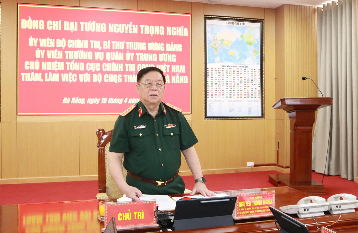 Đại tướng Nguyễn Trọng Nghĩa, Chủ nhiệm Tổng cục Chính trị phát biểu kết luận buổi làm việc. Ảnh: CV.
