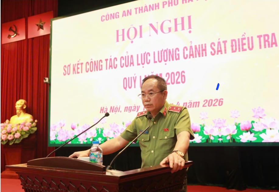 Trung tướng Nguyễn Thanh Tùng, Giám đốc CATP Hà Nội phát biểu tại hội nghị.