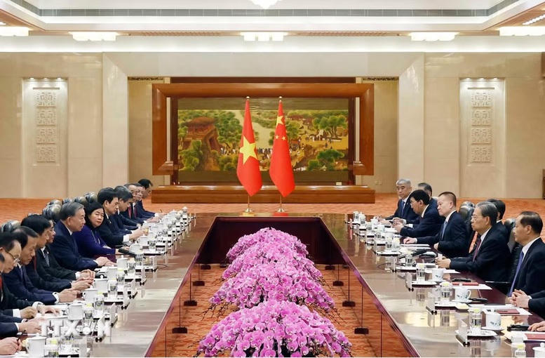 Tổng Bí thư, Chủ tịch nước Tô Lâm hội kiến Ủy viên trưởng Nhân đại toàn quốc Trung Quốc Triệu Lạc Tế- Ảnh 3.