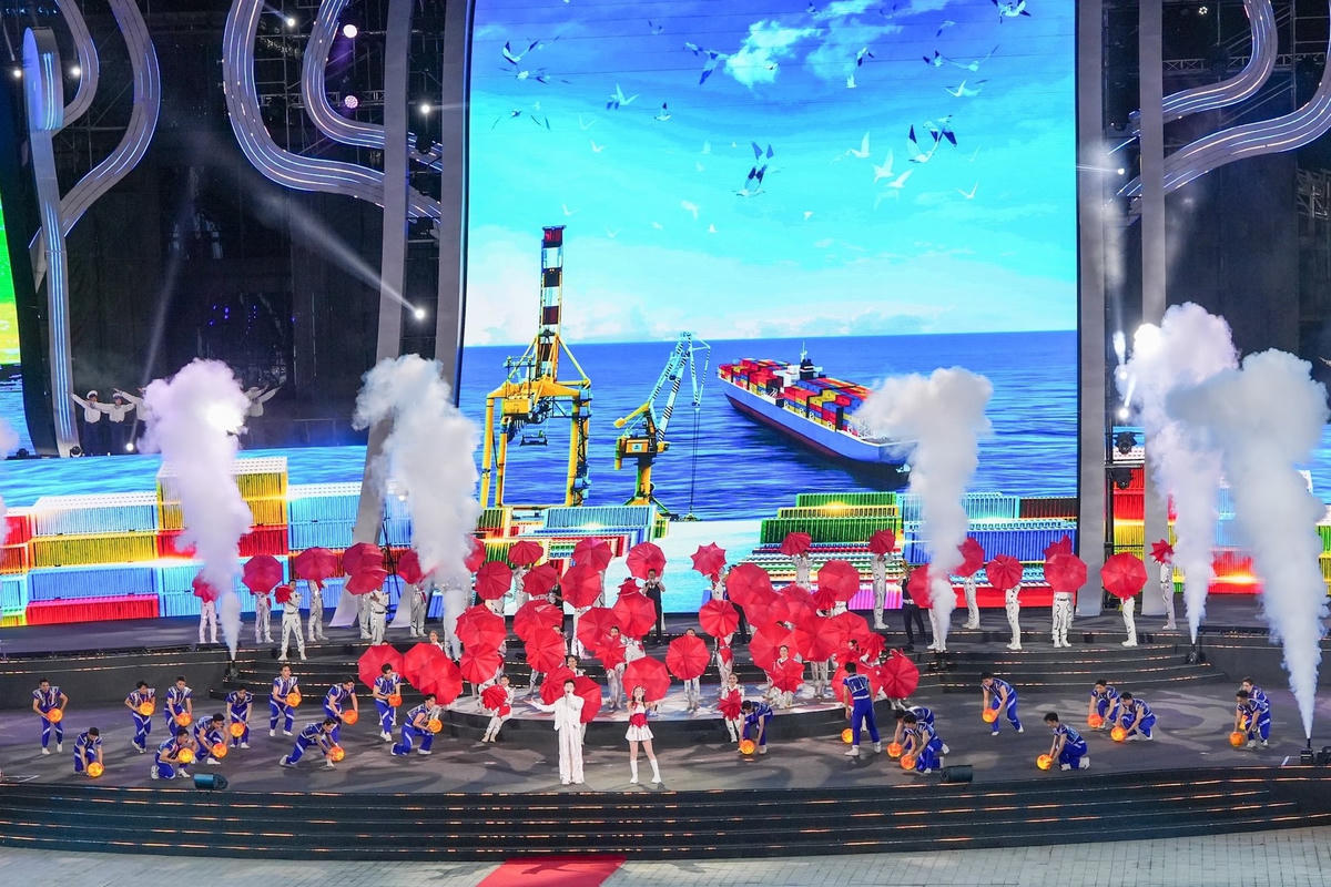 Lễ hội Hoa Phượng Đỏ là lễ hội thường niên của TP Hải Phòng. Ảnh: ĐT.&nbsp;