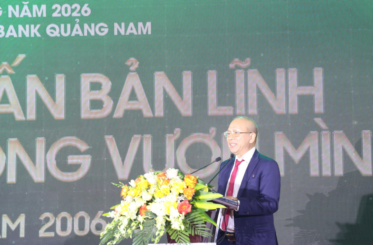Ông Võ Văn Đức, Giám đốc Vietcombank Quảng Nam phát biểu khai mạc hội nghị. Ảnh: Tấn Thành.