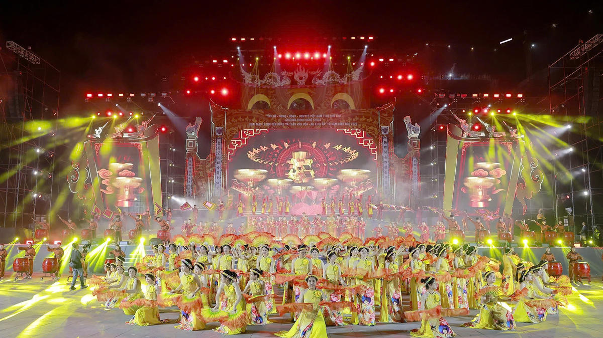 Không chỉ cho thấy quy mô, sự công phu trong dàn dựng, buổi tổng duyệt còn hé mở một đêm diễn được đầu tư kỹ lưỡng về tư tưởng nghệ thuật, ngôn ngữ sân khấu và chiều sâu văn hóa, hứa hẹn tạo dấu ấn trong lòng đồng bào, du khách.