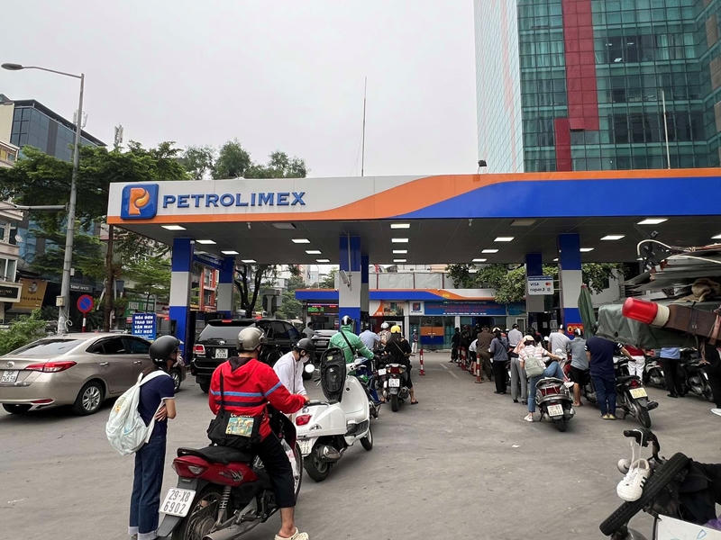 Giữ ổn định giá xăng dầu. Ảnh: Lê Xuân Trường.